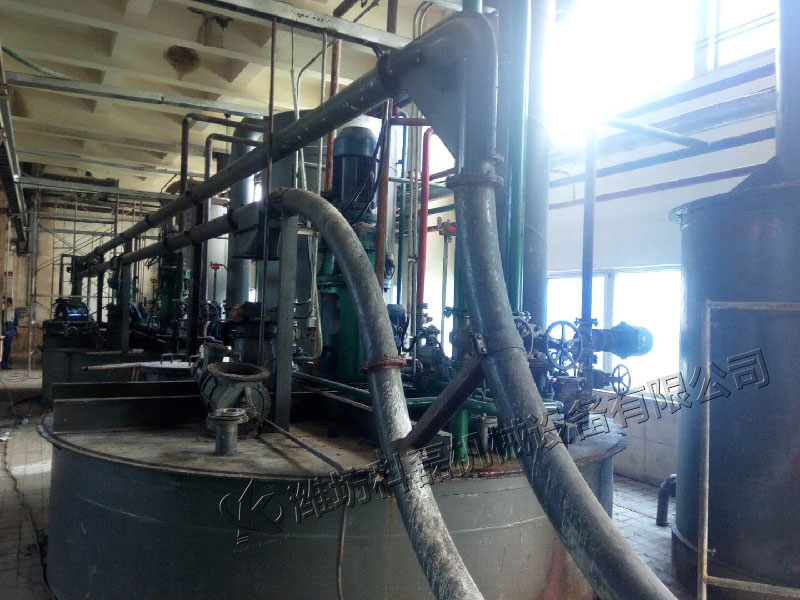 管鏈輸送機(jī)爲硫磺的密閉(bi)無塵輸送保駕(jià)護航 第2張