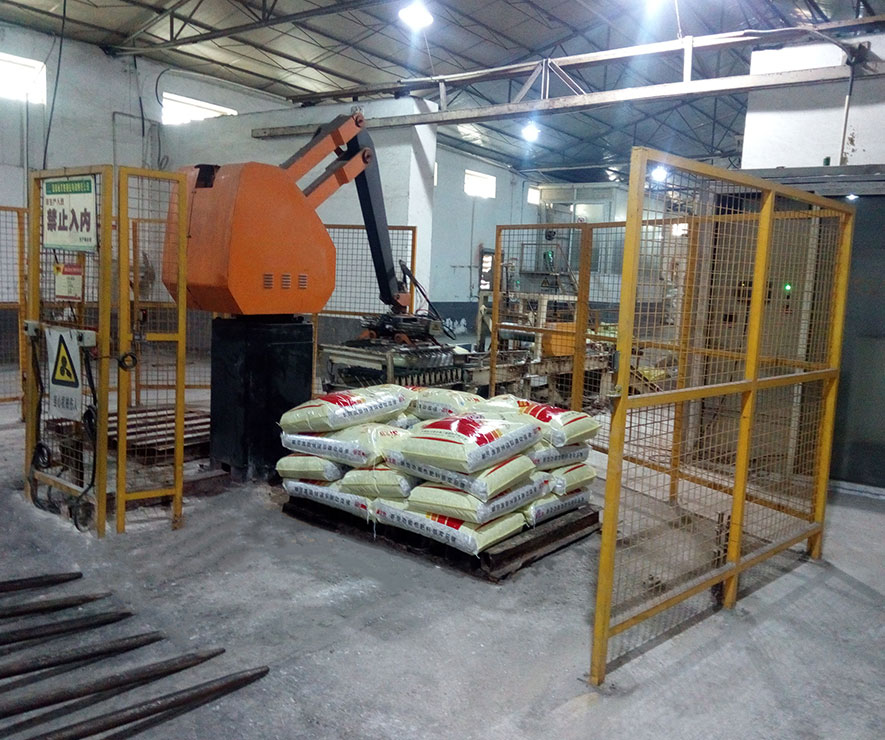 機械(xie)手碼垛機