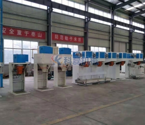 包裝(zhuāng)機成品待發貨(huo)