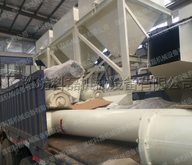 襄阳用裕橡胶制(zhi)造有限公司(急速(su)版)攪拌、輸送整套(tào)設備發貨實拍 螺(luo)旋輸送 絞龍 料倉(cang) 攪拌站