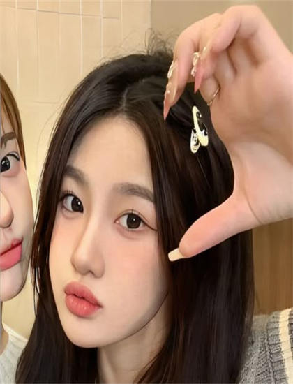 景甜三段私密视频疑遭外泄_盲井在线观看_进化之实踏上胜利的人生在线观看